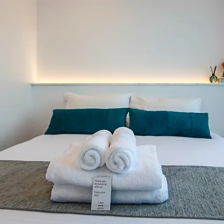 Phaedrus Living Апартаменты