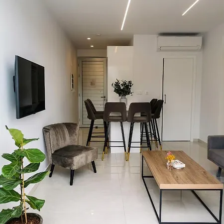 Phaedrus Living